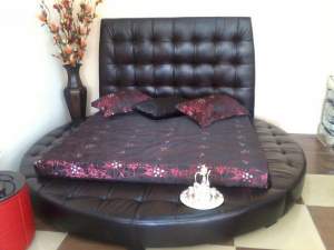 кровать двуспальная кровать двуспальная